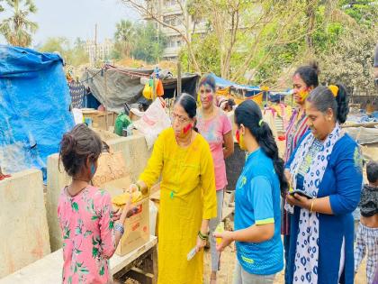 Ek Poli Holichi, Bhukelya Mukachi innovative activity was implemented in Jogeshwari | एक पोळी होळीची, भुकेल्या मुखाची; जोगेश्वरीत राबवला अभिनव उपक्रम 