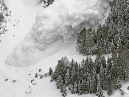 Arunachal Pradesh Avalanche: Seven jawans martyred in avalanche; Bodies found | Arunachal Pradesh Avalanche: हिमस्खलनात बेपत्ता झालेले सात जवान शहीद; मृतदेह सापडले