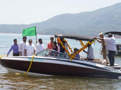 CM Eknath Shinde said If the industries were run away, then five lakh crores of employment would not have come | "उद्योग पळवले म्हणता, मग पाच लाख कोटींचे रोजगार आले नसते"; मुख्यमंत्र्यांचा विरोधकांना टोला