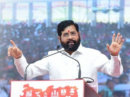 Maharashtra Assembly Election 2024 : Uddhav Sena's 'Dighe card' against Chief Minister Eknath Shinde in Thane | मुख्यमंत्री एकनाथ शिंदे यांच्याविरुद्ध ठाण्यामध्ये उद्धवसेनेचे ‘दिघे कार्ड’