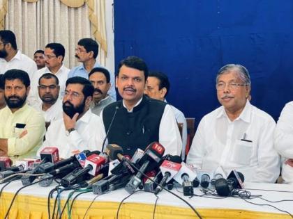 The Shinde government will not be in power on the second day after the Ashadi Maha Puja, a sensational claim by the NCP leader | आषाढीच्या महापूजेनंतर दुसऱ्या दिवशी शिंदे सरकार सत्तेत राहणार नाही, राष्ट्रावादीच्या नेत्याचा खळबळजनक दावा