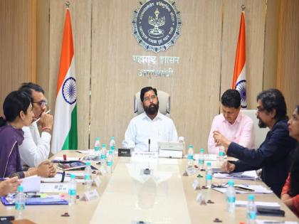 ''A cancer screening campaign for women should be undertaken in municipal hospitals in the state,'' Eknath suggested. | "राज्यातील महापालिका रुग्णालयांमध्ये महिलांसाठी कर्करोग तपासणीची मोहीम हाती घ्यावी’’ , एकनाथ यांची सूचना ''A cancer screening campaign for women should be undertaken in municipal hospitals in the state,'' Eknath suggested. | "राज्यातील महापालिका रुग्णालयांमध्ये महिलांसाठी कर्करोग तपासणीची मोहीम हाती घ्यावी’’ , एकनाथ यांची सूचना