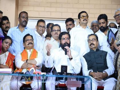 cm eknath Shinde criticizes shivsena Uddhav Thackeray | ...म्हणून रवींद्र वायकरांना आमच्या पक्षात प्रवेश करावा लागला; शिंदेंचा उद्धव ठाकरेंना टोला