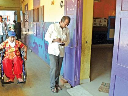 Election Department inspection of polling stations! | निवडणूक विभागाकडून मतदान केंद्रांची तपासणी!