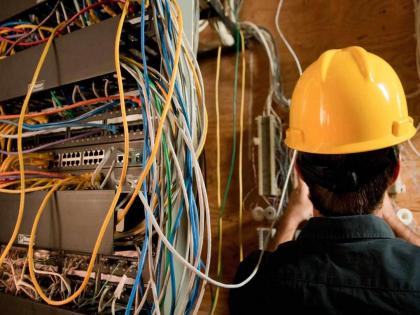 in mumbai students rely on electrician for jobs about 5,063 students admitted to iti | नोकरीसाठी विद्यार्थ्यांचा 'इलेक्ट्रिशियन'वर भरोसा; मुंबईत 'ITI' साठी ५,०६३ विद्यार्थ्यांचा प्रवेश