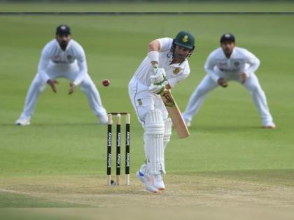 IND vs SA, 2nd Test Live Updates :  Stumps day 3, South Africa are 118/2 needing a further 122 runs to win, Elgar 46*, van der Dussen 11* | IND vs SA, 2nd Test Live Updates : दक्षिण आफ्रिकेनं तिसरा दिवस गाजवला, गोलंदाजांपाठोपाठ फलंदाजांनीही कमालीचा खेळ केला