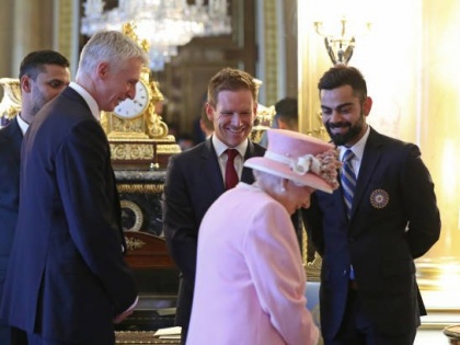 ICC World Cup 2019: Virat Kohli meet the Queen of England | ICC World Cup 2019 : विराट कोहलीने घेतली इंग्लंडच्या राणीची भेट