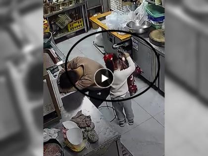 viral video tired father sleeping in restaurant daughter helps him emotional clip trending on social media | Emotional Video: दमलेल्या बाबाची कहाणी... लेकीचं प्रेम पाहून ढसाढसा रडला बाप, Video एकदा पाहा