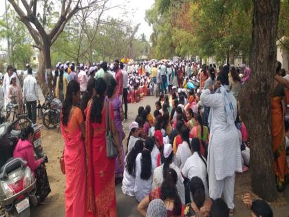 Shukshukat in government office in Baramati Thousands of officers and employees strike | बारामतीत शासकीय कार्यालयात शुकशुकाट; हजारो अधिकारी,कर्मचाऱ्यांचा संप