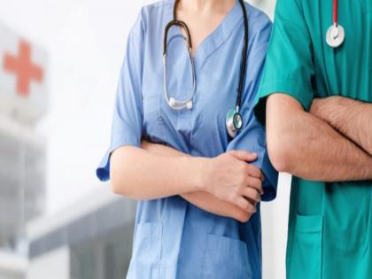 Same work half the salary but now they don't get it The pain of employees of the National Health Mission | तेच काम, वेतन मात्र निम्मेच, पण तेही आता मिळेना; राष्ट्रीय आरोग्य अभियानातील कर्मचाऱ्यांची व्यथा Same work half the salary but now they don't get it The pain of employees of the National Health Mission | तेच काम, वेतन मात्र निम्मेच, पण तेही आता मिळेना; राष्ट्रीय आरोग्य अभियानातील कर्मचाऱ्यांची व्यथा