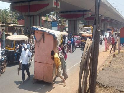 Unauthorized stall removal campaign under highway flyover started in Kankavli | कणकवलीत महामार्ग उड्डाणपुलाखालील अनधिकृत स्टॉल हटाव मोहीमेस प्रारंभ, कडक पोलिस बंदोबस्त