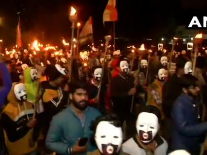 JNU वरील हल्ल्याच्या निषेधार्थ देशभरात निदर्शने; तरुणांचा मोदी सरकारविरोधात आक्रोश