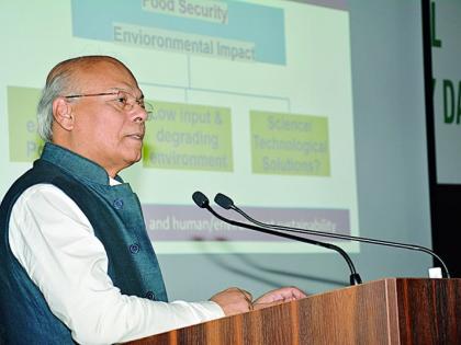 With the help of technology, environmental conservation can be possible: Swapankumar Dutta | तंत्रज्ञानाच्या सहाय्यानेच पर्यावरण संवर्धन शक्य : प्रा. स्वपनकुमार दत्ता