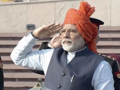 Republic Day 2020: Pm Modi Started New Tradition By Saluting War Martyrs On Republic Day | Republic Day 2020: प्रजासत्ताक दिनी पंतप्रधान नरेंद्र मोदींनी मोडली ४८ वर्षाची 'ही' परंपरा