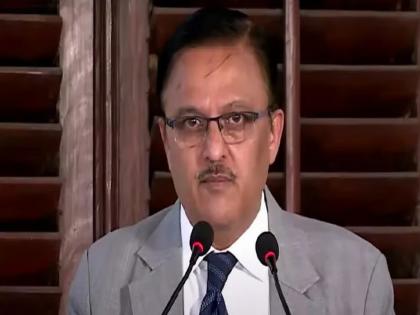 Retired Justice Abhay Oak comments harshly on the plight of Thane city | धन्यवाद न्या. अभय ओक, आपण तसे बोलल्यामुळे... Retired Justice Abhay Oak comments harshly on the plight of Thane city | धन्यवाद न्या. अभय ओक, आपण तसे बोलल्यामुळे...