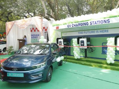 EV की पेट्रोल? ५०० किमीच्या प्रवासासाठी कोणती कार फायदेशीर? जाणून घ्या... - Marathi News | EV or petrol? Which car is more beneficial for a 500 km journey? Find out | Latest auto News at Lokmat.com