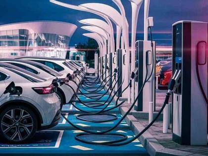 EV revolution in India: Uttar Pradesh surpasses Maharashtra, Delhi; will shape the economic situation | भारतात ईव्ही क्रांती: यूपीने महाराष्ट्र, दिल्लीला मागे टाकले; आर्थिक परिस्थितीला देणार आकार EV revolution in India: Uttar Pradesh surpasses Maharashtra, Delhi; will shape the economic situation | भारतात ईव्ही क्रांती: यूपीने महाराष्ट्र, दिल्लीला मागे टाकले; आर्थिक परिस्थितीला देणार आकार