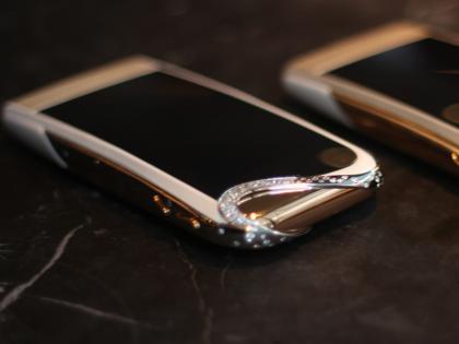 'हे' आहेत जगातील अत्यंत महागडे स्मार्टफोन्स, किंमत ऐकून चक्रावाल