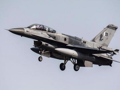 India Pakistan Conflict: Pakistan's major attack foiled, F-16 jets shot down, IL-17 air defense guns deployed on the border | पाकिस्तानचा मोठा हल्ला उधळला, एफ-१६ जेटच्या उडवल्या ठिकऱ्या, आयएल-१७ एअर डिफेन्स गन सीमेवर तैनात India Pakistan Conflict: Pakistan's major attack foiled, F-16 jets shot down, IL-17 air defense guns deployed on the border | पाकिस्तानचा मोठा हल्ला उधळला, एफ-१६ जेटच्या उडवल्या ठिकऱ्या, आयएल-१७ एअर डिफेन्स गन सीमेवर तैनात