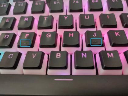Why are there small lines on the F and J buttons of the keyboard? 99 percent of people will be unknown... | कीबोर्डच्या F आणि J बटणांवर लहान रेषा का असतात? ९९ टक्के लोक अज्ञात असतील... Why are there small lines on the F and J buttons of the keyboard? 99 percent of people will be unknown... | कीबोर्डच्या F आणि J बटणांवर लहान रेषा का असतात? ९९ टक्के लोक अज्ञात असतील...