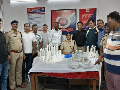 50 kg silver seized in Shalimar Express, action of Railway Security Force | शालिमार एक्स्प्रेसमध्ये पकडली ५० किलो चांदी, रेल्वे सुरक्षा बलची कारवाई