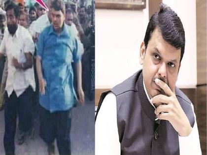 "When lathi charge happened, he ran away"; Shiv Sena MLA Ambadas Danve criticizes devendra Fadnavis | “लाठीचार्ज झाला की पळणारे आणि म्हणे…”; जुना फोटो शेअर करत शिवसेना आमदाराची फडणवीसांवर बोचरी टीका