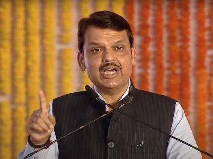 Devendra Fadnavis made a big demand to PM Narendra Modi over Irrigation project | व्यासपीठावरच देवेंद्र फडणवीसांनी पंतप्रधान नरेंद्र मोदींकडे केली मोठी मागणी