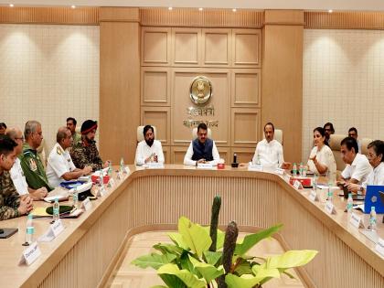State government holds meeting with defense forces; Will work in greater coordination - Devendra Fadnavis | संरक्षण दलांसोबत अधिक समन्वयाने काम करणार; मुख्यमंत्री देवेंद्र फडणवीसांचे सुतोवाच State government holds meeting with defense forces; Will work in greater coordination - Devendra Fadnavis | संरक्षण दलांसोबत अधिक समन्वयाने काम करणार; मुख्यमंत्री देवेंद्र फडणवीसांचे सुतोवाच