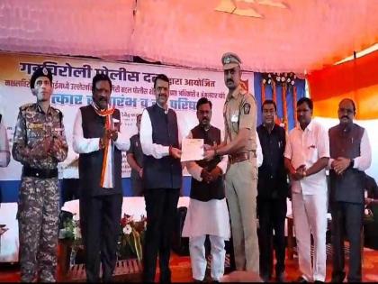 Deputy Chief Minister Devendra Fadnavis in Naxal-hit Gadchiroli on Independence Day | स्वातंत्र्यदिनी उपमुख्यमंत्री देवेंद्र फडणवीस नक्षलग्रस्त गडचिरोलीत