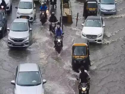 Heavy rain in Thane city too, trees fell in many places, vehicles damaged | ठाणे शहरातही पावसाची धुव्वाधार बॅटींग, अनेक ठिकाणी झाडांची पडझड, वाहनांचे नुकसान