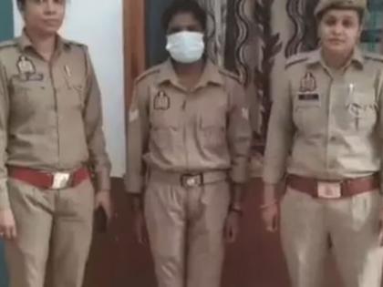 woman fake police constable arrested saharanpur uttar pradesh | चित्रपट पाहून झाली पोलीस कॉन्स्टेबल, लोकांना धमकावून उकळायची पैसे, 'असा' झाला पर्दाफाश