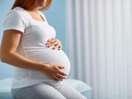 Teacher in Bihar making fraud by fake pregnancy for maternity leave | 'ही' महिला सात वर्षात सात वेळा राहिली गर्भवती, पण सत्य वाचून डोक्याला येईल झिणझिण्या!