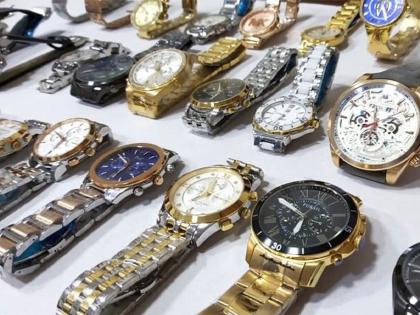 racket of Fake branded 'watches' busted in Nagpur; Thousands of customers have been cheated | बनावट ब्रँडेड ‘वॉच’चे रॅकेट; हजारो नागपूरकरांची फसवणूक