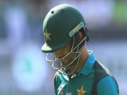 Pakistani cricketer use bad words again in the field | पाकिस्तानचा क्रिकेटपटू पुन्हा बरळला, मैदानात घातल्या शिव्या