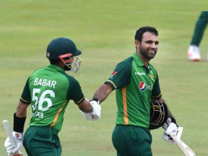 Huge blow for Pakistan ahead of the big game against South Africa, Fakhar Zaman ruled out of the T20 World Cup due to knee injury | T20 World Cup : दुष्काळात तेरावा महिना! पाकिस्तानचे सेमी फायनल गाठण्याचे वांदे, त्यात 'करो वा मरो' लढतीत स्टार फलंदाज बाहेर