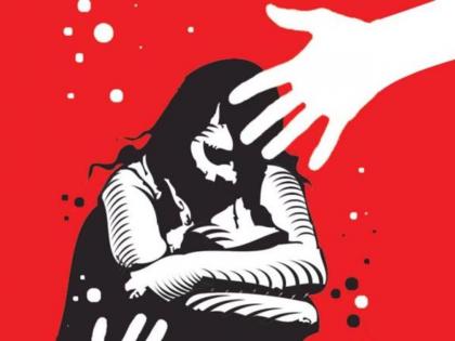 Deception of a young woman by pretending to be unmarried, rape on false marriage promise | अविवाहित असल्याची बतावणी करून सर्वस्व लुटले, अन् तो निघाला एका मुलाचा ‘बाप’ !