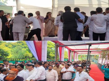 Leaders from the state along with supporters in Baramati Govind Bagh was buzzing to wish the sharad Pawar family on Padava | राज्यातून नेत्यांसह समर्थक बारामतीत; पवार कुटुंबियांना पाडव्याच्या शुभेच्छा देण्यासाठी ‘गोविंदबाग’ गजबजली