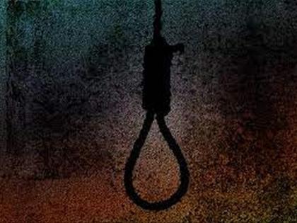 Farmer commits suicide with 12-year-old son in Washim District | बॅकेच्या कर्जवसुलीच्या तगाद्याला कंटाळून शेतकऱ्याची १२ वर्षाच्या मुलासह आत्महत्या