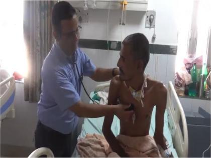 rajasthan-pali-farmer-half-litre-poison-in-stomach-doctor-saved-his-life | शेतकऱ्याच्या पोटात अर्धा लिटर विष; डॉक्टरांनी तब्बल 5000 इंजेक्शन देऊन वाचवला जीव...