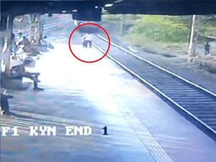 Father jumped infront of high speed train with his 4 year old Son, incident in Mumbai | 4 वर्षीय मुलासह बापाची ट्रेनसमोर उडी, मुलगा वाचला पण बापाचे झाले तुकडे