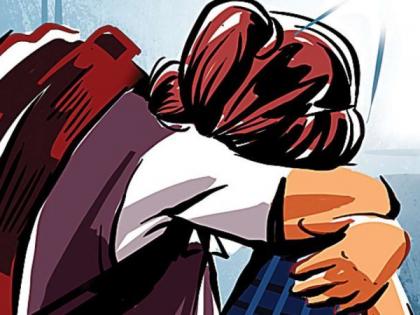 Rape committed by stepfather in Nagpur | नागपुरात  सावत्र पित्याने केला अत्याचार