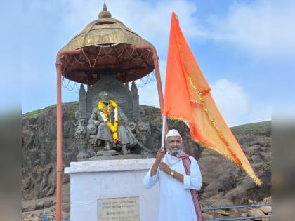 Kirtan of Solapuri Varkaris at Raigad on Thursday Shivjyot from skating with two Dindy | सोलापुरी वारकऱ्यांचं गुरुवारी रायगडावर किर्तन; दोन दिंड्यासोबत स्केटींगवरून शिवज्योतही!