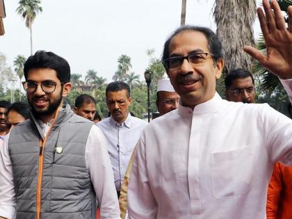 Youth power is bomb, don't blow it; Uddhav thackrey | युवाशक्ती बॉम्बच, त्याची वात पेटवू नका; उद्धव ठाकरेंचा इशारा