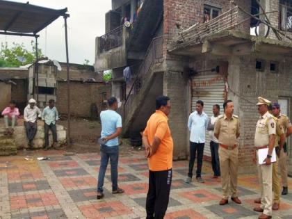 An armed gang killed two in front of their families, a sensational incident in Pusad's Vitala ward. | सशस्त्र टोळक्याने कुटुंबीयांसमोरच दोघांना संपविले, पुसदमधील खळबळजनक घटना