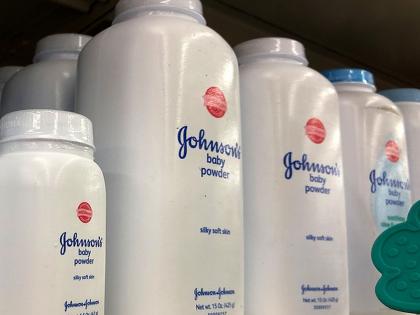 Johnson & Johnson not gave benefit to consumer after GST cut; NAA charged 230 crore fine | जॉन्सन अँड जॉन्सनकडून ग्राहकांची फसवणूक; जीएसटी कपातीचा फायदा न देता लुटले