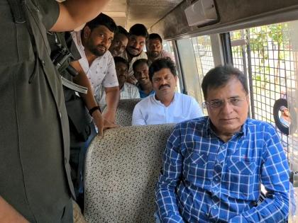 ST Strike : Kirit Somaiya and Gopichand Padalkar were arrested by the police from the front | ST Strike : किरीट सोमय्या अन् गोपीचंद पडळकरांना पोलिसांनी मोर्चातूनच घेतलं ताब्यात