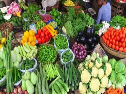 Effect of climate change on vegetable production, prices of vegetables increased | वातावरणातील बदलाचा भाजीपाल्याच्या उत्पादनावर परिणाम, भाजीपाल्याचे दर वाढले