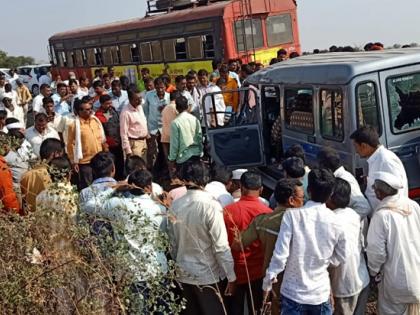 ST bus - Jeep face-to-face collision; Four people died on the spot | एसटी बस - जीपची समोरासमोर धडक; पाच जण ठार, सहा जण जखमी