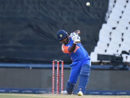 Sanju Samson Scripts History Becomes First Player Ever To Achieve Massive T20I Feat breaks KL Rahul’s record | आधी २ 'बदक' आता 'पदक' मिळवणारी सेंच्युरी! संजूनं मोडला KL राहुलचा रेकॉर्ड