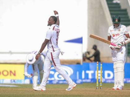 Jayden Seales goes straight into record books after an unreal spell in the first innings against Bangladesh Umesh Yadav Bapu Nadkarni | ९५ चेंडूत ५ धावा खर्च करत ४ विकेट्स! या गोलंदाजानं उमेश यादवचा रेकॉर्ड मोडला, पण..